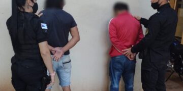 Posadas: las cámaras del 911 captaron a dos motociclistas cuando circulaban alcoholizados por la avenida Uruguay