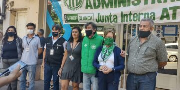 Empleados de la Dirección Nacional de Migraciones en Posadas reclaman mejoras salariales