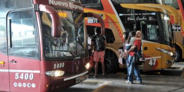 Habilitan la entrada de micros internacionales