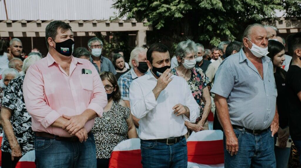 Herrera Ahuad se comprometió a gestionar asfalto y obras deportivas durante los festejos por el aniversario de Caá Yarí