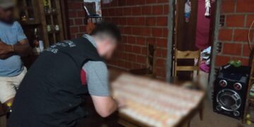 Cayeron dos sospechosos que formarían parte de la banda delictiva que robó en Villa Bonita