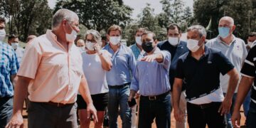El Gobernador visitó el Club Deportivo en Eldorado y supervisó el avance de obras en el lugar
