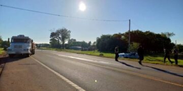 Cerro Azul: un muerto y un herido grave tras un choque entre un auto y un camión