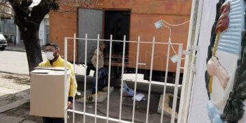 Comenzó la distribución de más de 100 mil urnas en todo el país