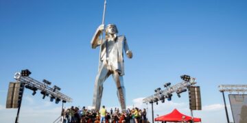Habrá feria de espectáculos y gran despliegue en la “Vigilia por Andrés” en la Costanera