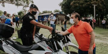 El Gobernador inauguró la puesta en valor del Destacamento Rural de Itacaruaré