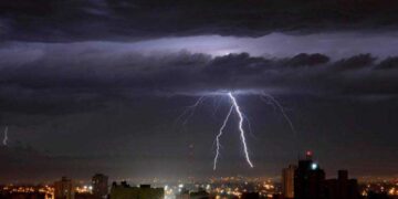 Rige alerta naranja por lluvias y tormentas