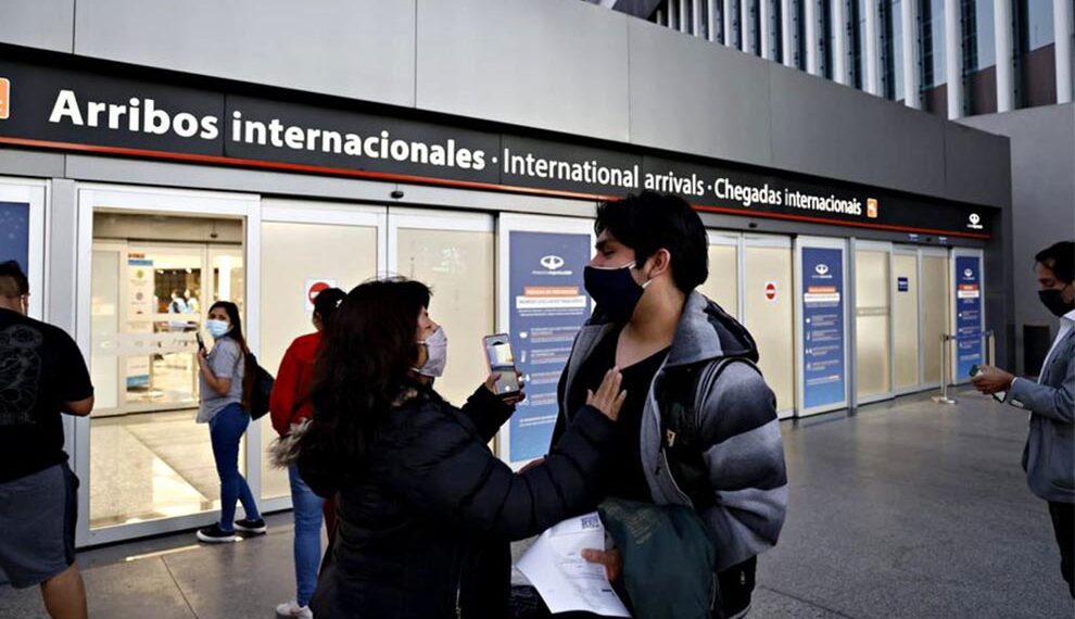 El Gobierno dispuso una cuarentena obligatoria para las personas que lleguen desde África