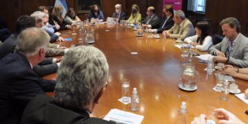 Principio de acuerdo para bajar los precios de los medicamentos