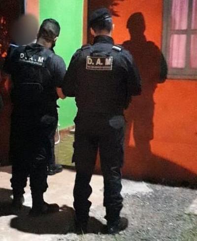 Detuvieron a dos jóvenes investigados por el robo de motocicletas en el microcentro posadeño