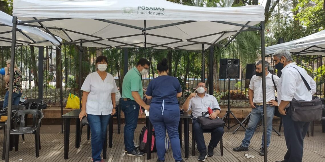 Realizan testeos de diabetes en la Plaza 9 de julio