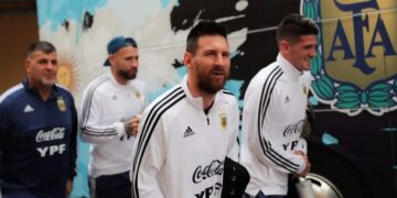 Argentina, a un paso de Qatar 2022, juega el clásico ante Brasil en San Juan