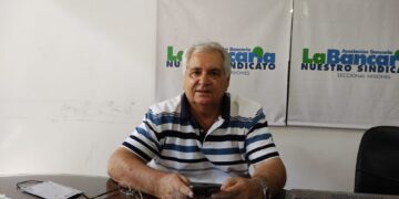 El Banco Nación volverá a atender al público sin turno previo, mientras el gremio pide lo mismo para la banca privada