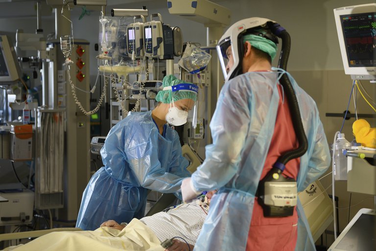 Coronavirus: la OMS alertó que 700 mil personas morirán en Europa de aquí a marzo si no se toman restricciones