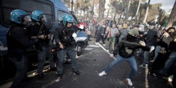 Redadas en Italia contra grupos antivacunas fascistas que planeaban atentados