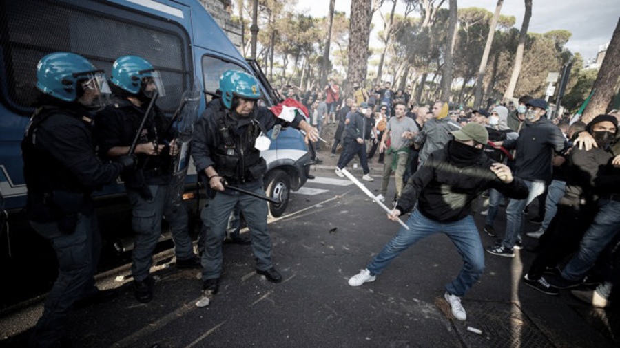 Redadas en Italia contra grupos antivacunas fascistas que planeaban atentados