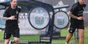 Con Messi y Paredes diferenciados, la Selección Argentina tuvo su primer entrenamiento pensando en Uruguay