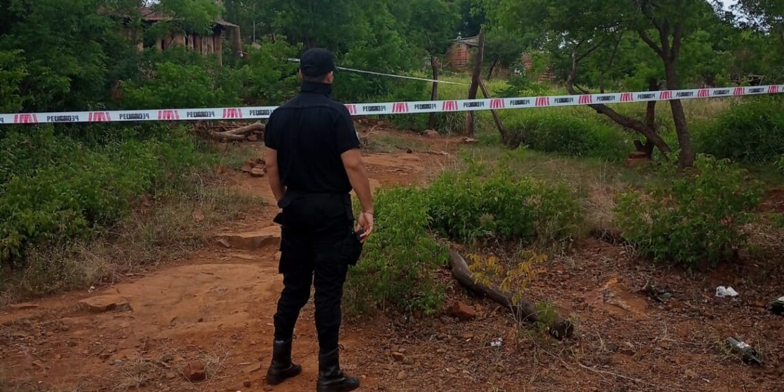 Investigan el homicidio de un hombre en Candelaria: hay un detenido
