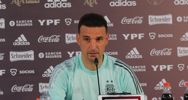Lionel Scaloni: “Messi está bien y, si sigue así, va a jugar”