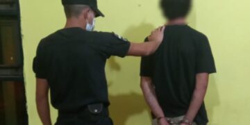 Detuvieron a un joven que intentó robarle el celular a otro con un cuchillo en Posadas