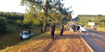 Choque entre dos automóviles sobre la Ruta 12 dejó una mujer fallecida