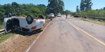 Dos muertos y una mujer herida en estado grave tras un choque en El Soberbio