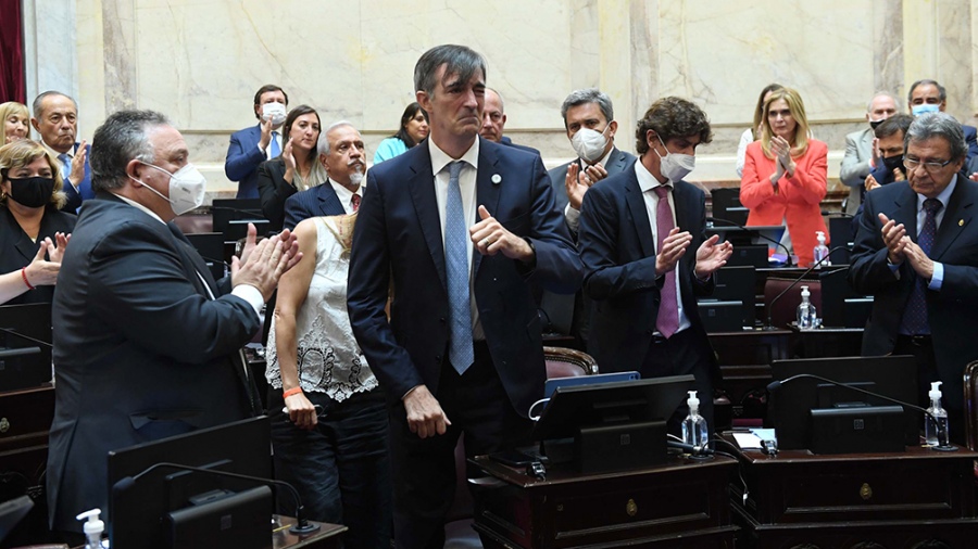 Bullrich renunció a su banca con una carta que conmovió al Senado