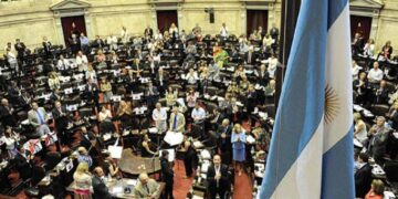 Quiénes son los diputados que juran hoy en el Congreso