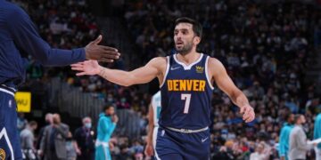 Básquetbol: otro destacado aporte de Facundo Campazzo en la caída de Denver en la NBA