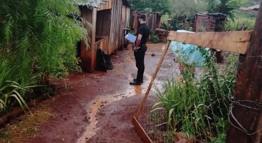 San Pedro: Policías asistieron a varias familias afectadas por las lluvias