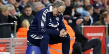 Fútbol europeo: el Leeds de Marcelo Bielsa, suspendió otro partido por coronavirus