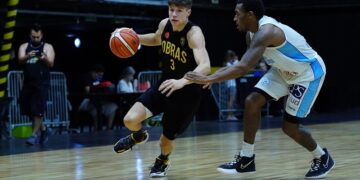 Liga Nacional de Básquetbol: OTC cerró el año con derrota frente a Obras