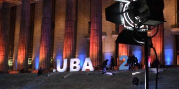 La UBA celebró sus 200 años con un megaconcierto sinfónico al aire libre