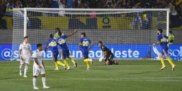 Con el pie derecho: Boca venció a Colo Colo en su primera presentación del año