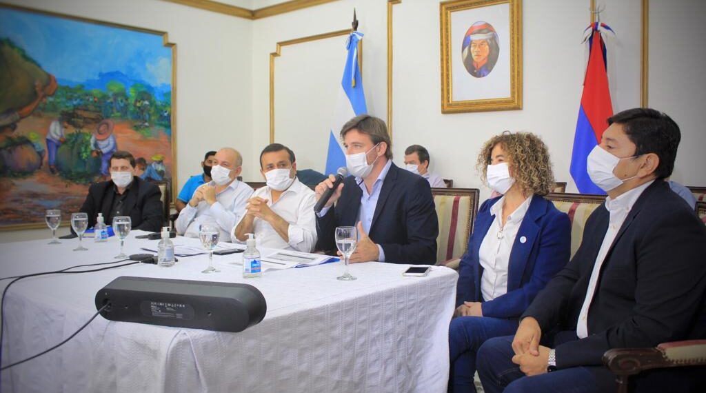 Asisten con créditos a tasa cero y aportes sin reintegro a productores agropecuarios