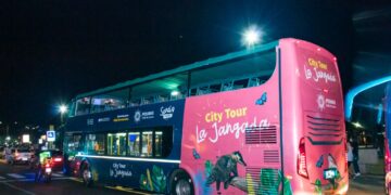 Posadas sumó nuevos colectivos que circulan para promocionar los atractivos