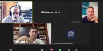 Analizan la posibilidad de fabricar aviones en Misiones