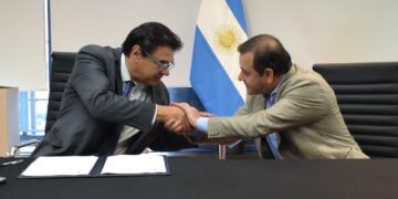 Misiones acordó con el Ministerio de Trabajo de la Nación, ayuda económica para trabajadores del sector yerbatero y tabacalero