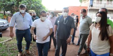 Herrera Ahuad inauguró un centro cívico en Puerto Esperanza