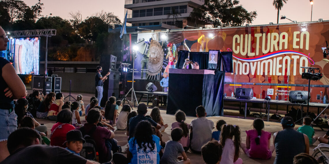 Espectáculos y actividades para acercar el Estado a la gente
