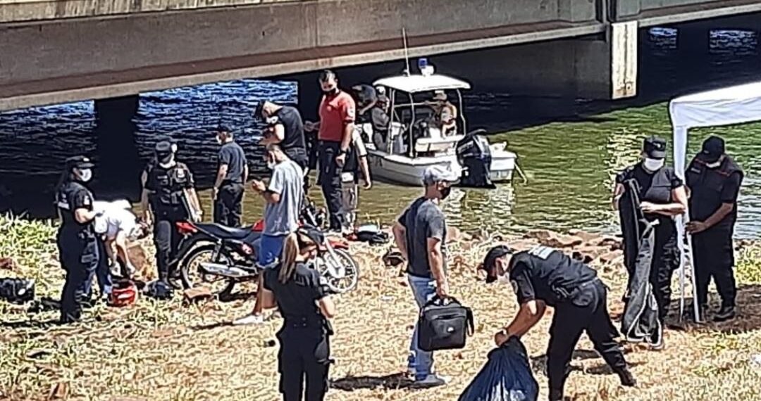 Posadas: hallaron el cuerpo de una mujer en el arroyo Zaimán y detuvieron a su pareja por femicidio