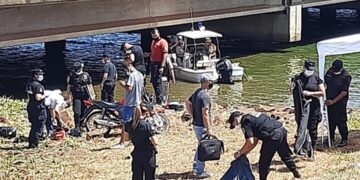 Posadas: hallaron el cuerpo de una mujer en el arroyo Zaimán y detuvieron a su pareja por femicidio