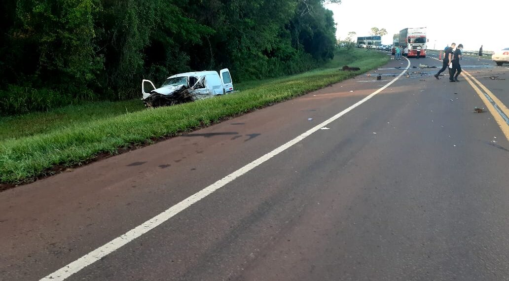 Tres fallecidos tras un choque sobre la Ruta 12 en El Alcázar
