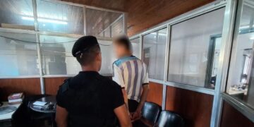 Posadas: ocasionó daños en el quiosco de un jubilado y el comando lo detuvo