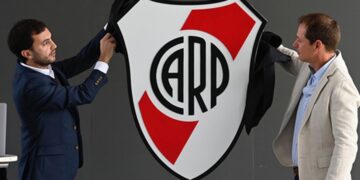 River relanzó su marca con la presentación del nuevo escudo del club