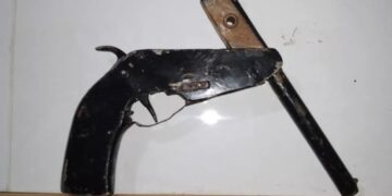 Detuvieron a un joven que ofrecía un arma de fuego ilegal a través de una red social