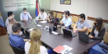 Articulan acciones para impulsar la producción de azúcar rubio en la provincia