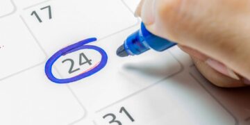 El jueves 24 es feriado: ¿es puente el viernes 25?