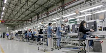 En el Gobierno creen que hay margen para subir salarios en todos los sectores productivos