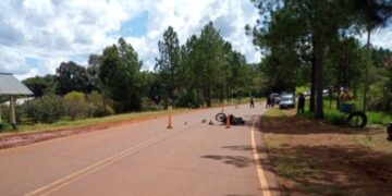 Un motociclista falleció luego de chocar contra un camión en Alba Posse